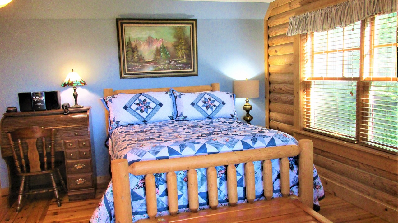 Photo of Bedroom in Seven Devils