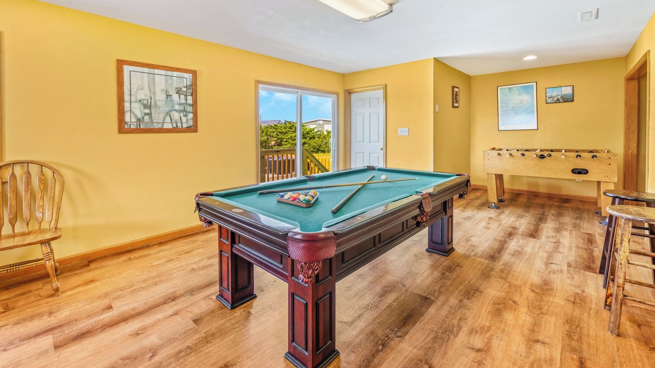 Photo of Bedroom in Wind Over Waves
