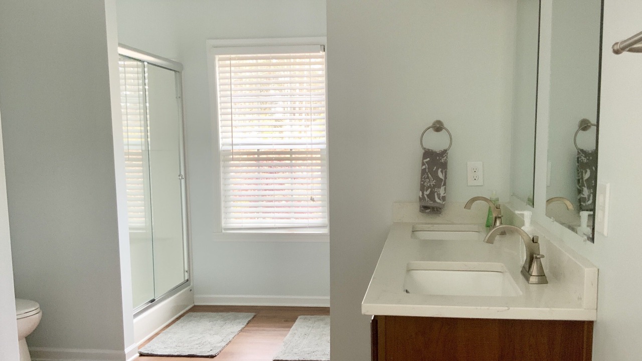 Photo of Bathroom in Nebo