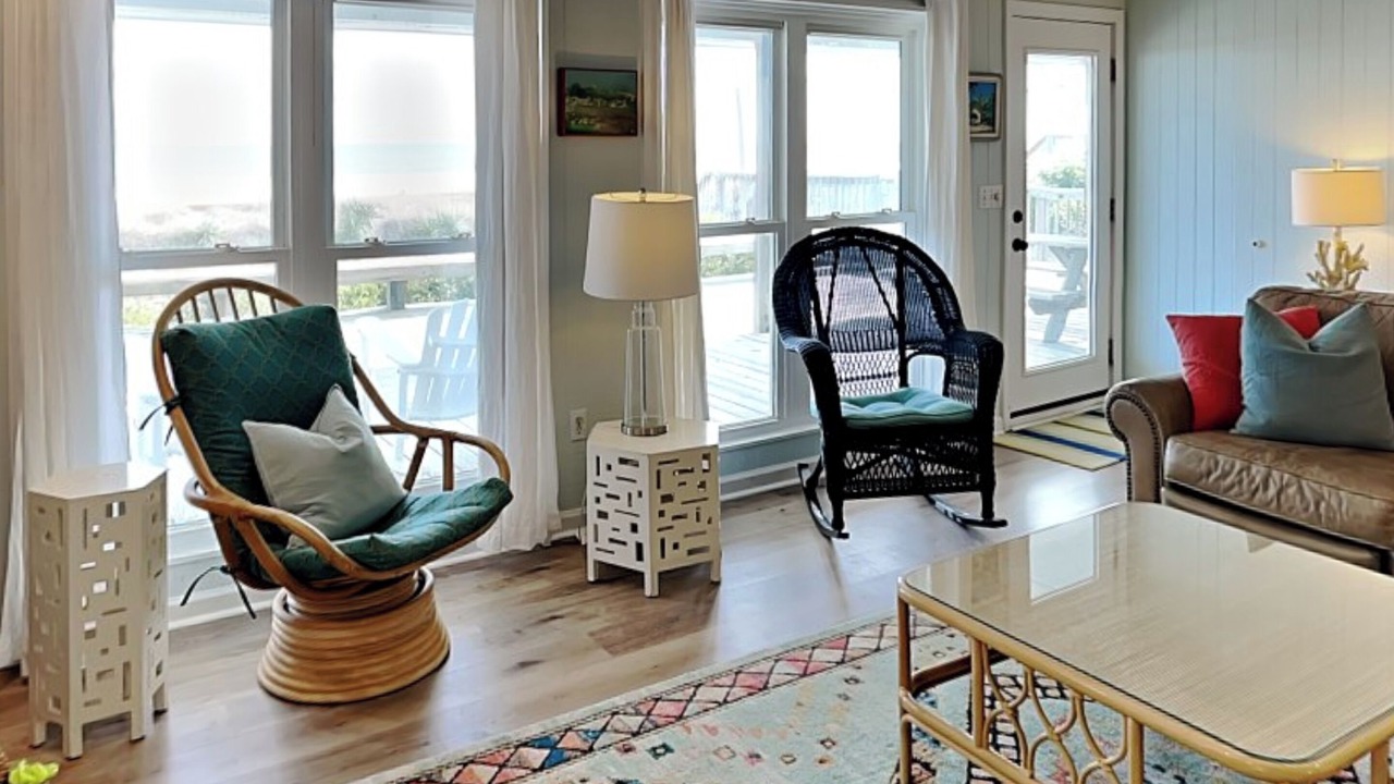 Photo of Livingroom in Topsail Beach