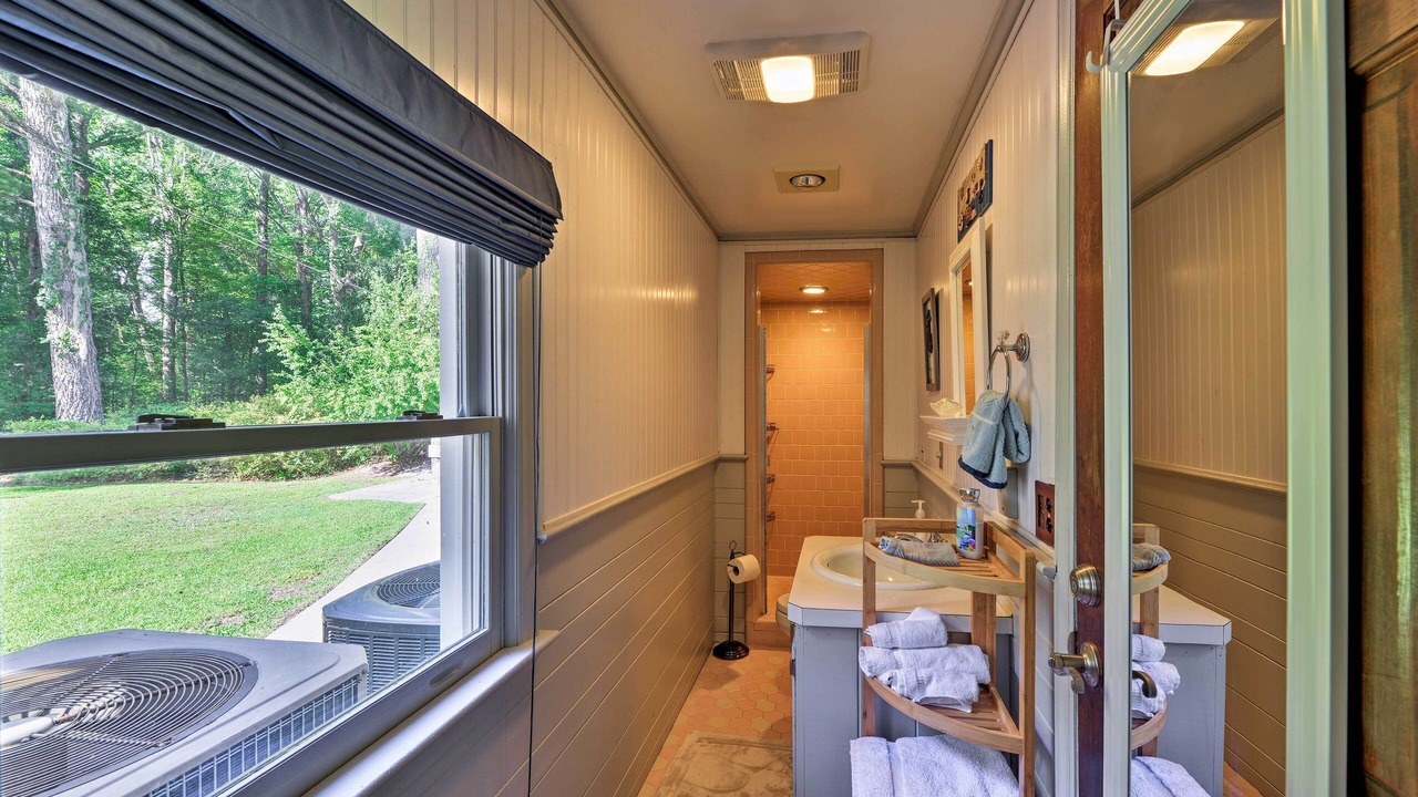 Photo of Bathroom in Chocowinity