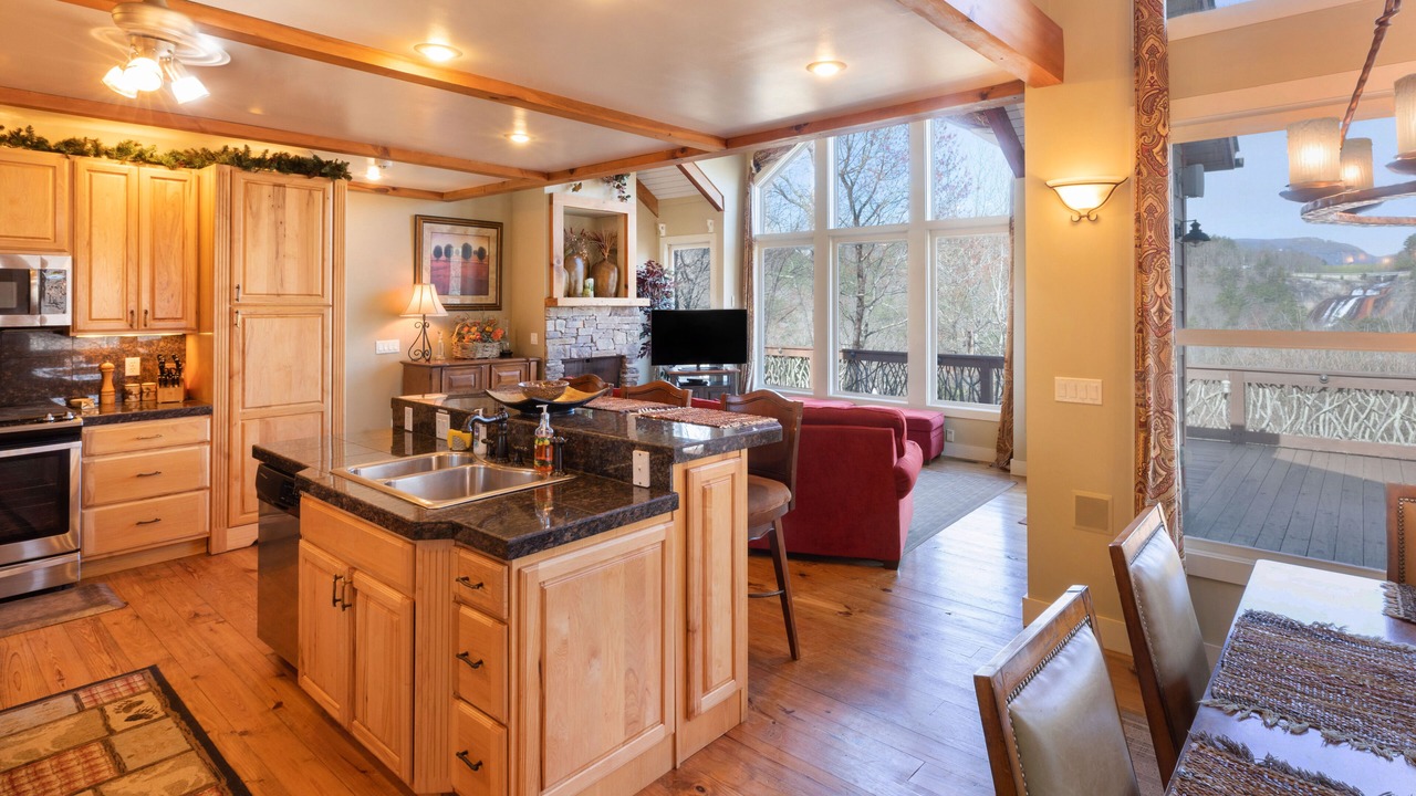 Photo of Kitchen in Lake Toxaway