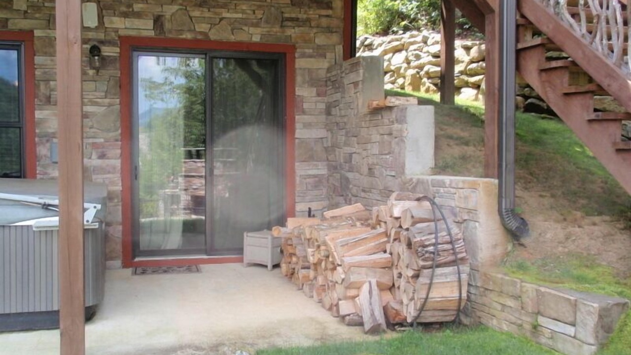 Photo of Outdoor in Lake Toxaway