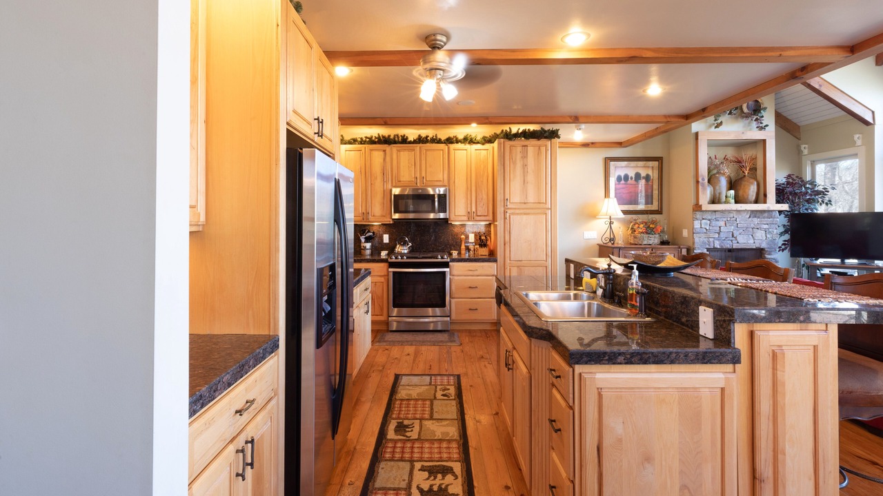 Photo of Kitchen in Lake Toxaway