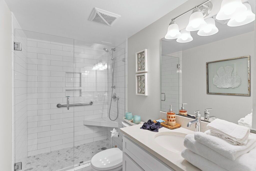 Photo of Bathroom in Wrightsville Beach