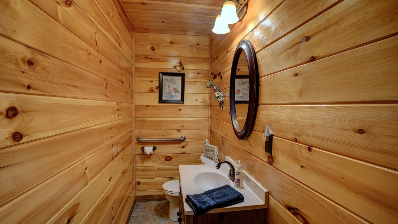 Photo of Bathroom in Cherokee