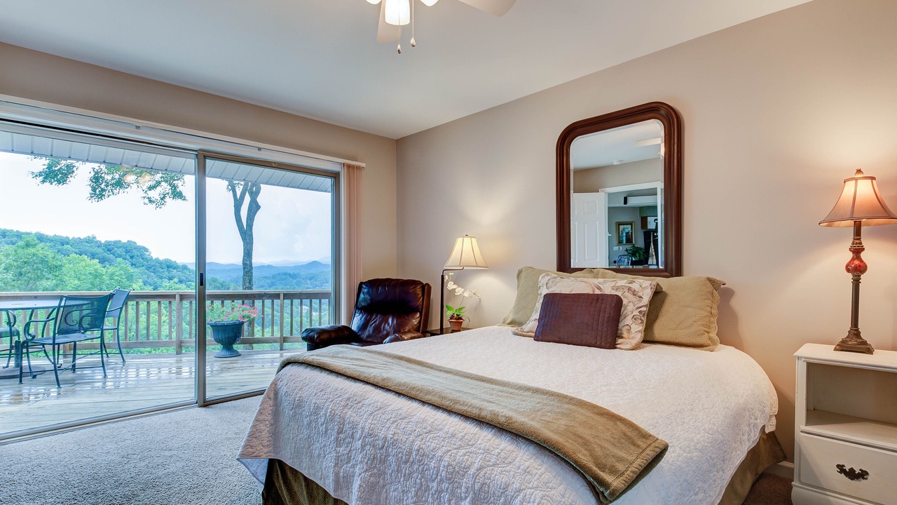 Photo of Bedroom in Pisgah Forest
