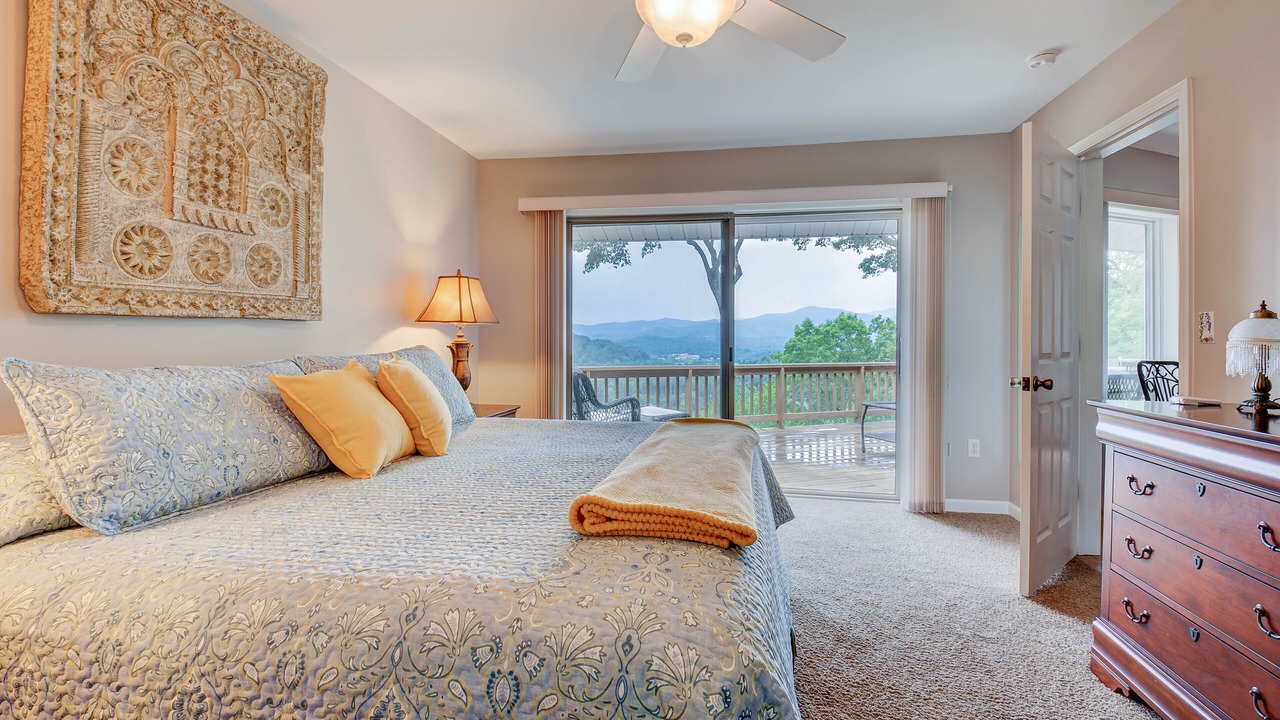 Photo of Bedroom in Pisgah Forest