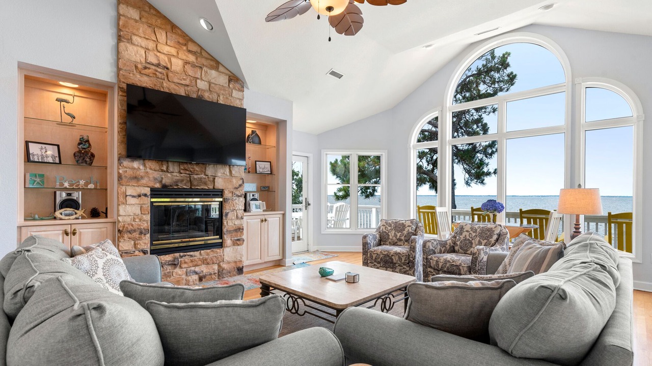 Photo of Livingroom in Corolla Light