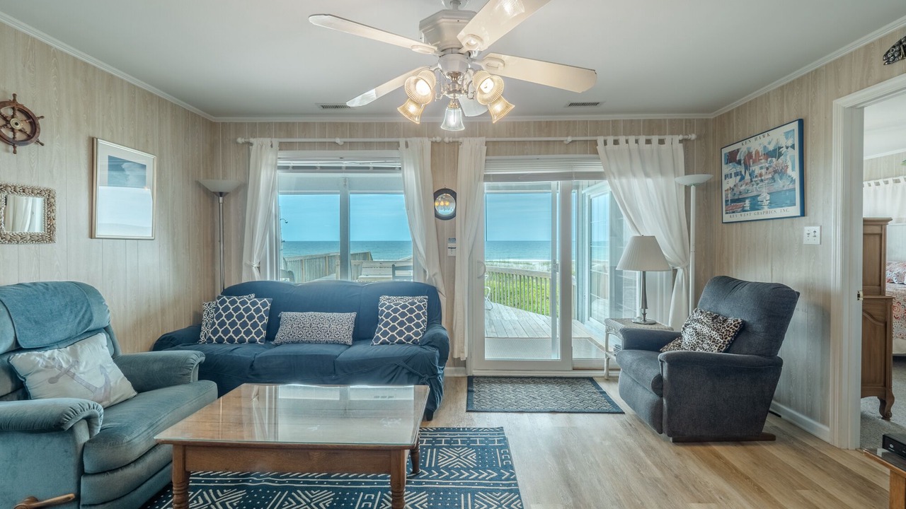 Photo of Livingroom in Topsail Beach