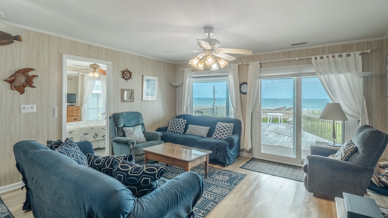 Photo of Livingroom in Topsail Beach