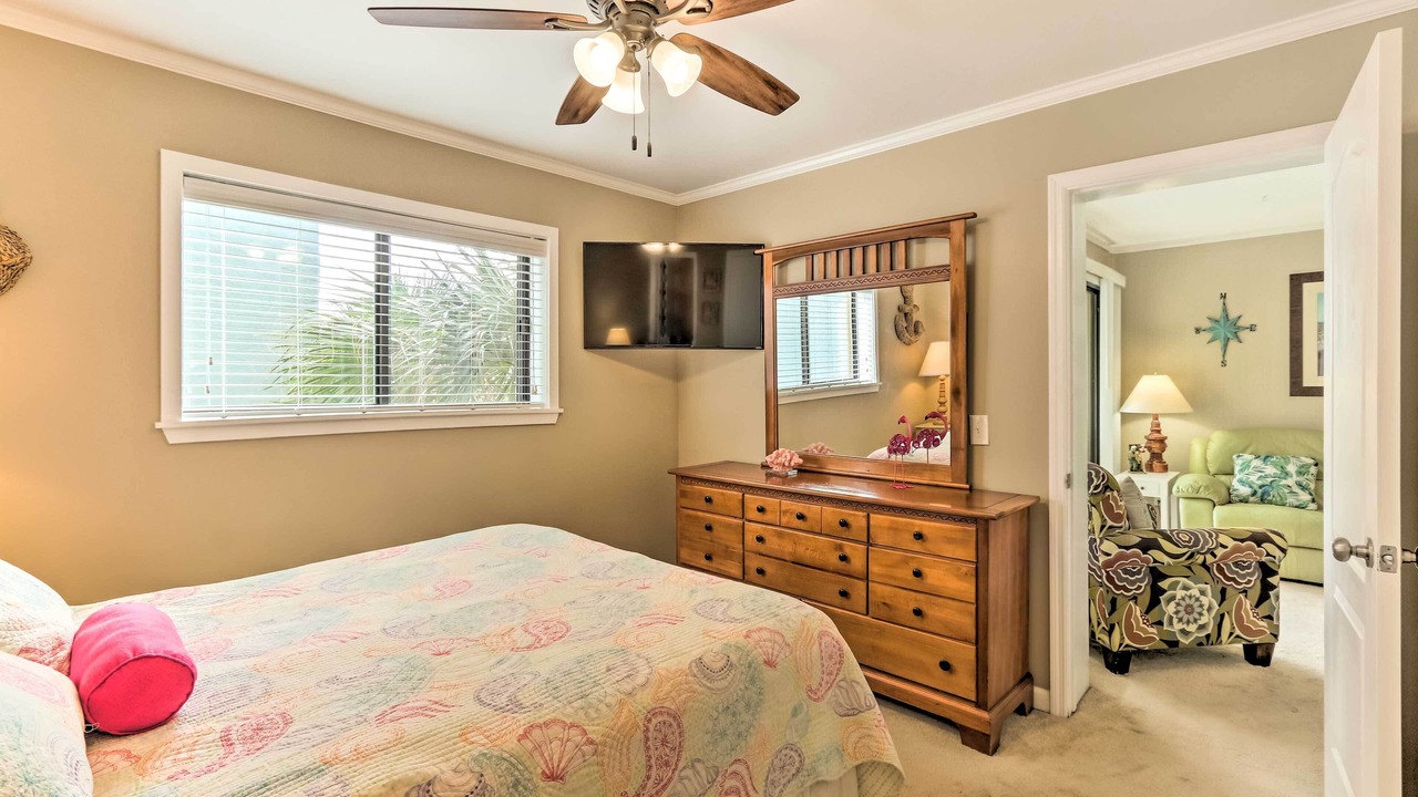 Photo of Bedroom in Palmetto Dunes