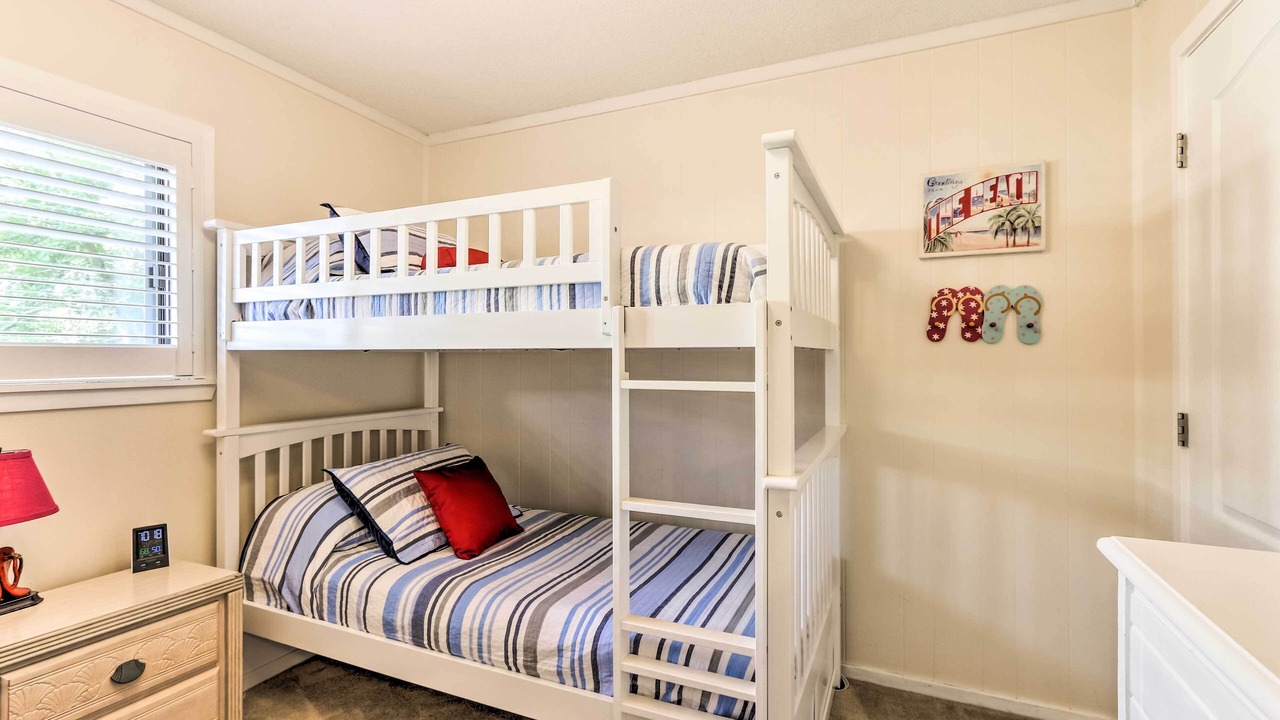 Photo of Bedroom in Palmetto Dunes