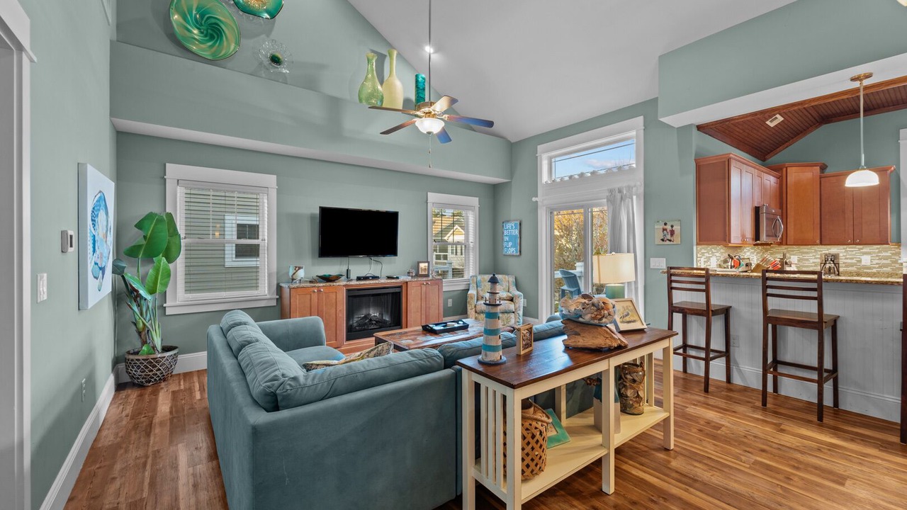 Photo of Bedroom in Corolla Light