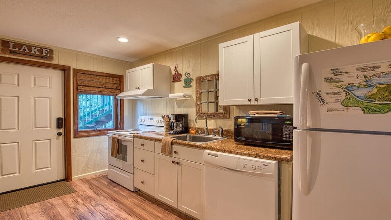 Photo of Kitchen in Lake Junaluska