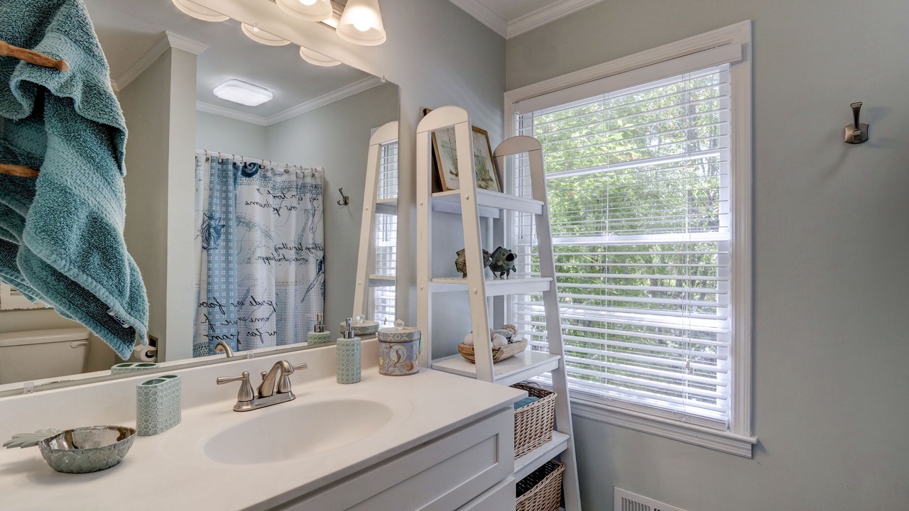Photo of Bathroom in Forest Hills