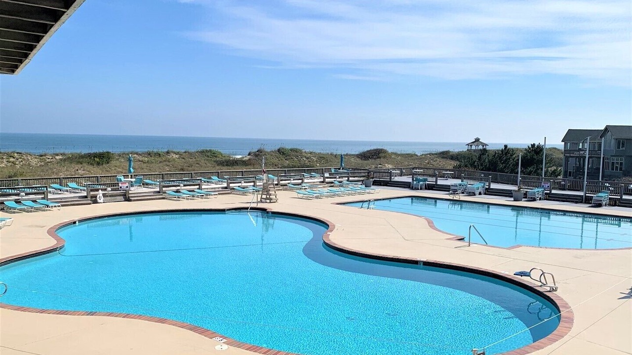 Photo of Outdoor in Corolla Light