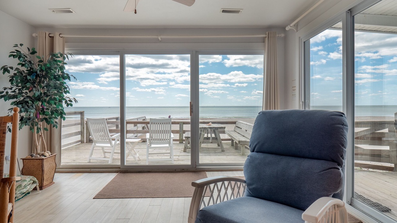 Photo of Livingroom in Topsail Beach