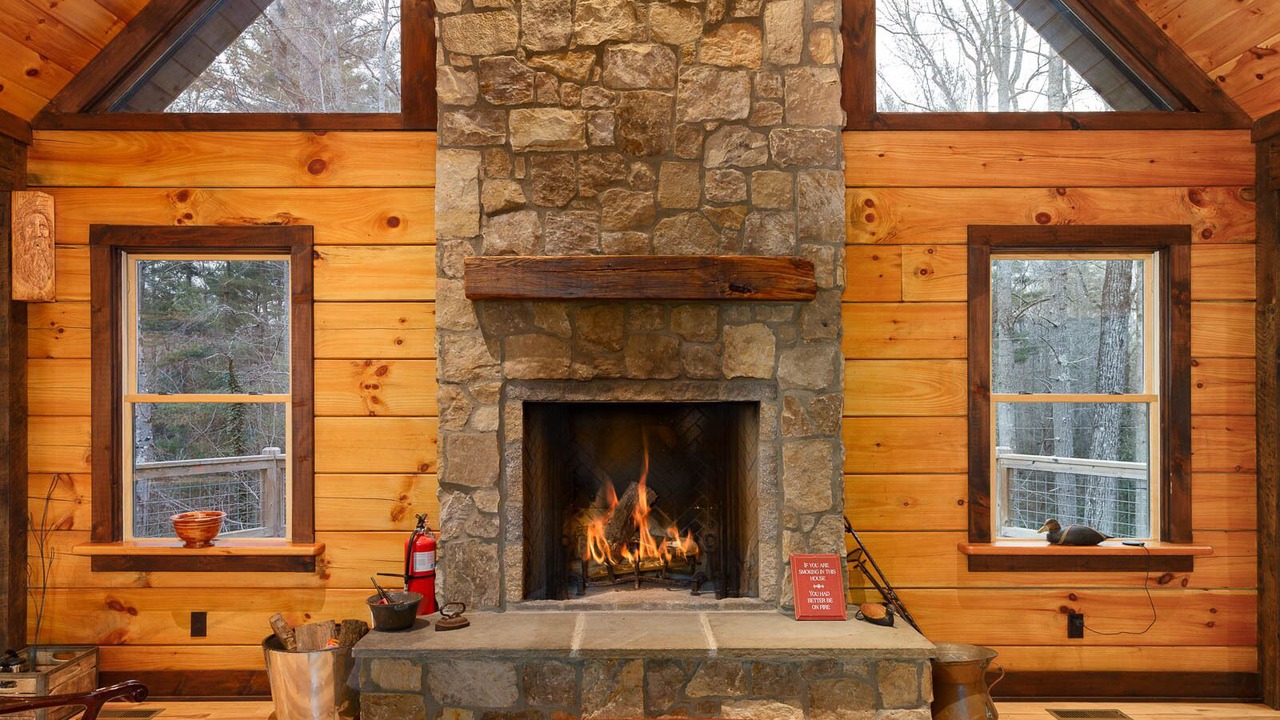 Photo of Livingroom in Flat Rock