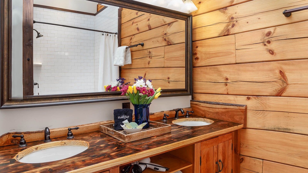 Photo of Bathroom in Flat Rock
