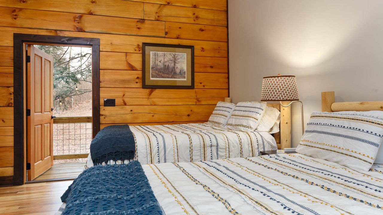 Photo of Bedroom in Flat Rock