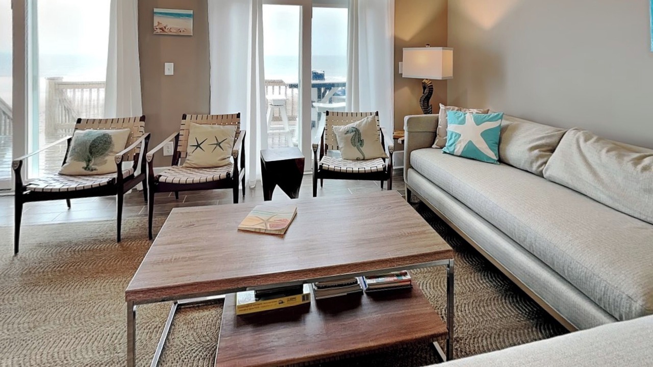 Photo of Livingroom in Topsail Beach