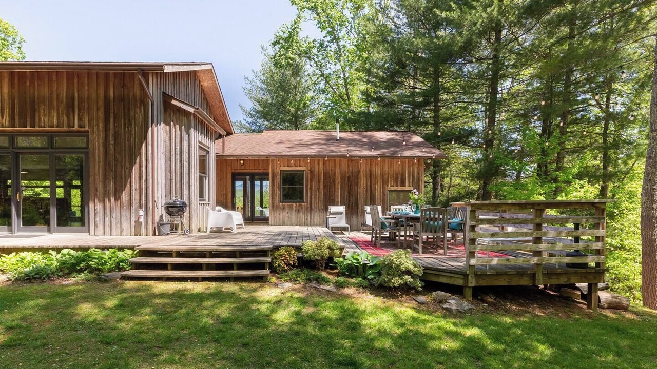 Photo of Outdoor in Bakersville