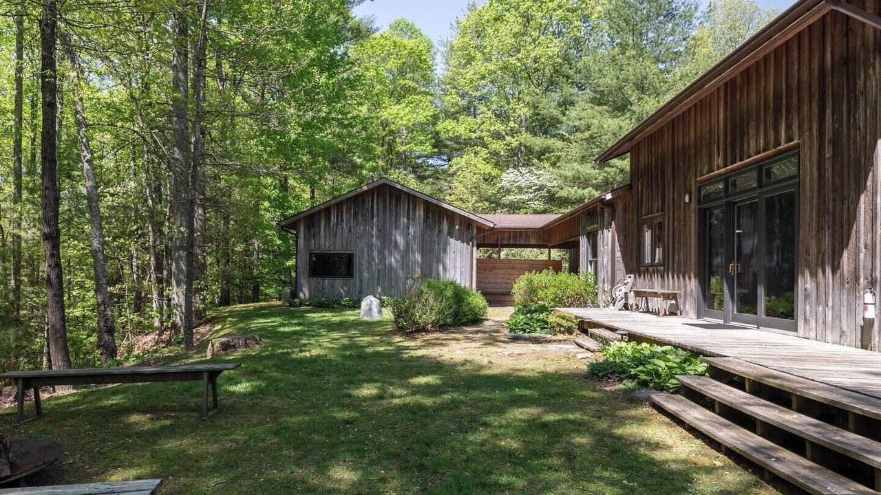 Photo of Outdoor in Bakersville