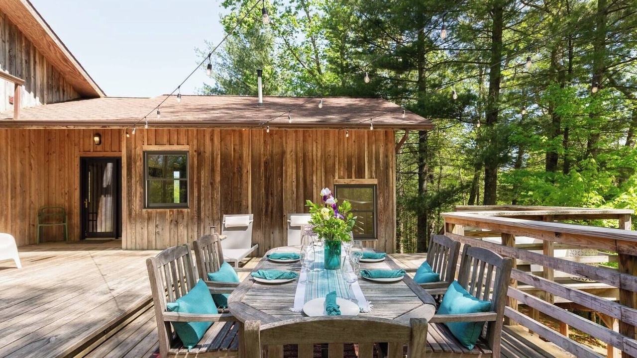 Photo of Outdoor in Bakersville