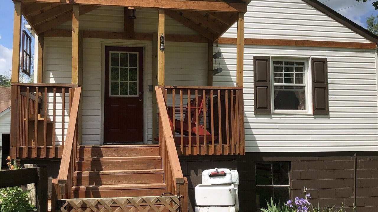 Photo of Outdoor in Mars Hill