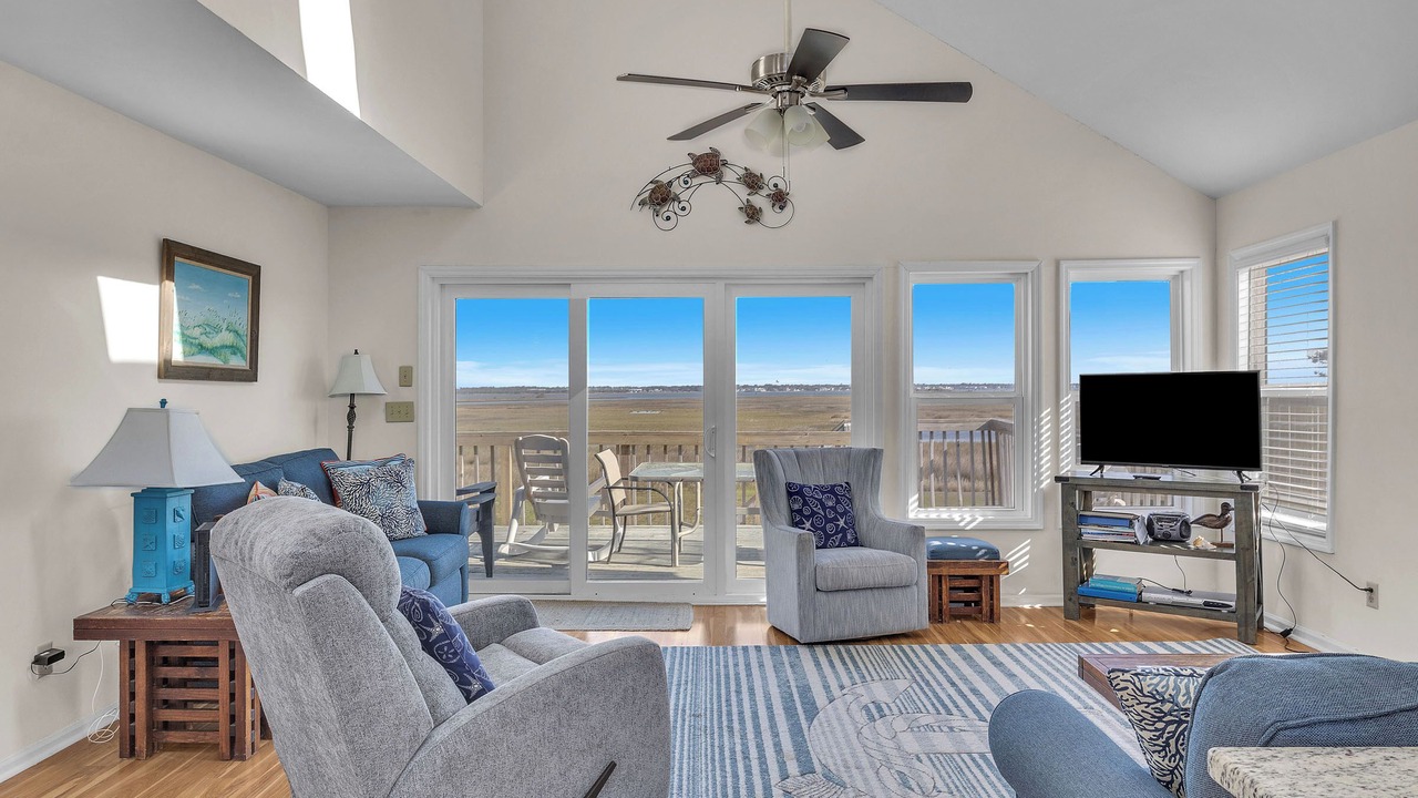 Photo of Bedroom in Caswell Beach