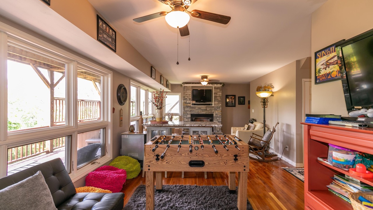 Photo of Livingroom in Blowing Rock