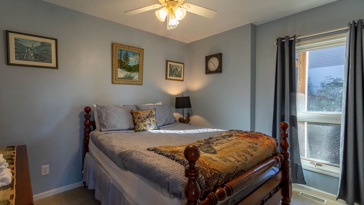 Photo of Bedroom in Blowing Rock