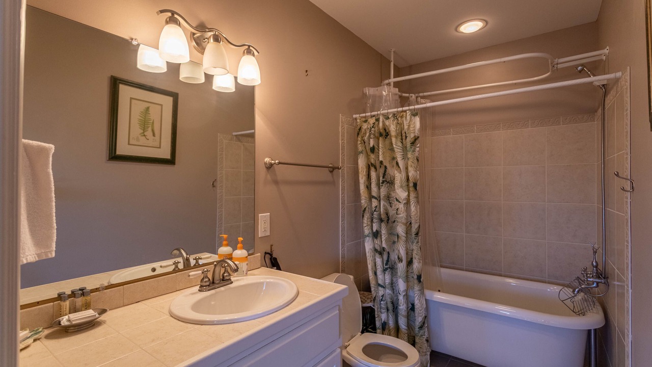 Photo of Bathroom in Blowing Rock