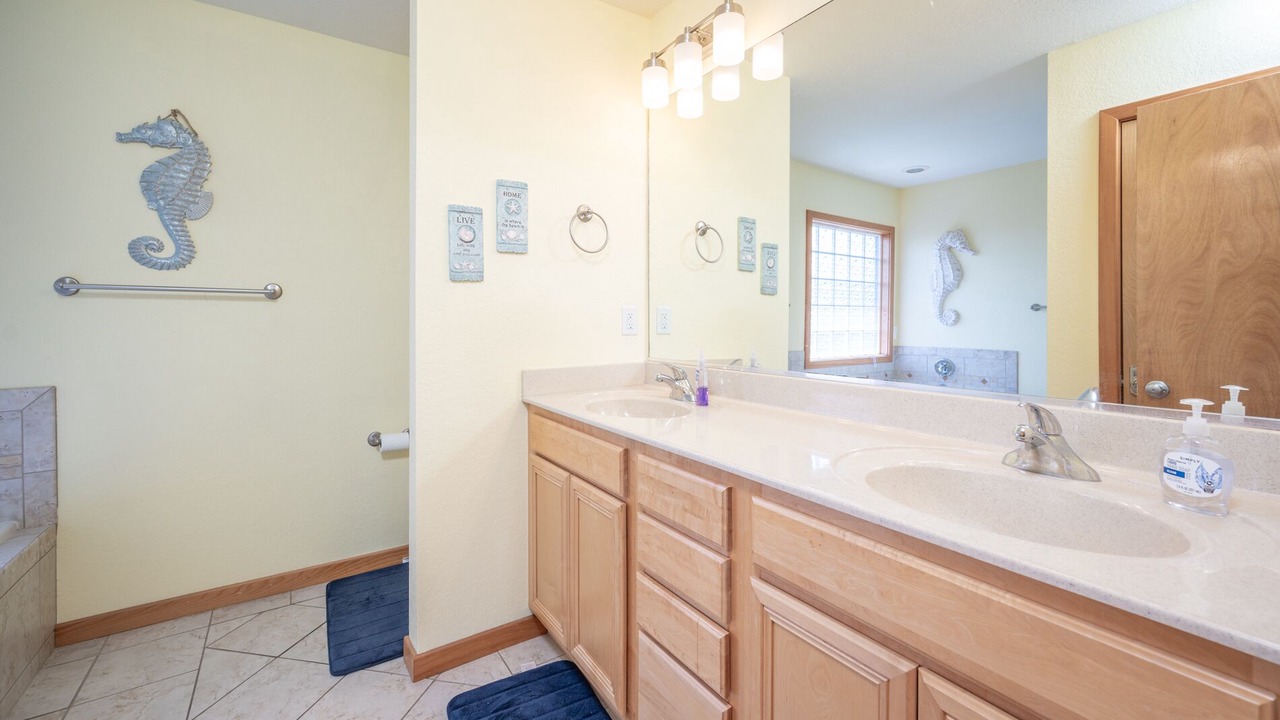 Photo of Bathroom in Ocean Sands