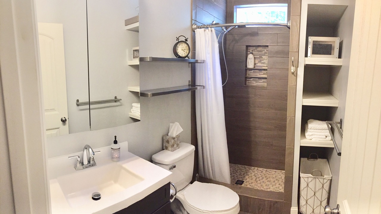 Photo of Bathroom in Forest City