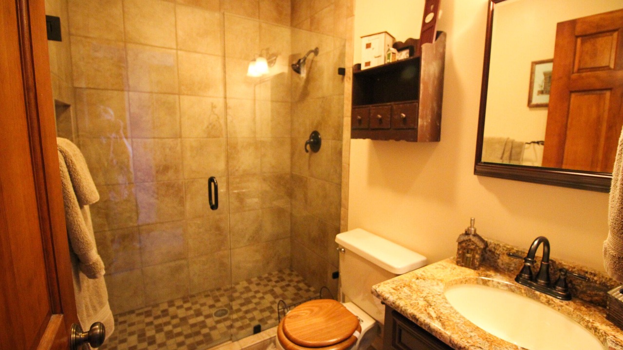 Photo of Bathroom in Grassy Creek