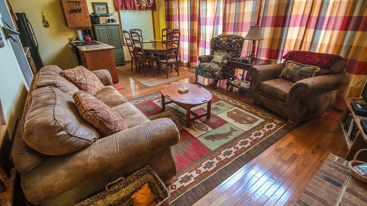 Photo of Livingroom in Grassy Creek