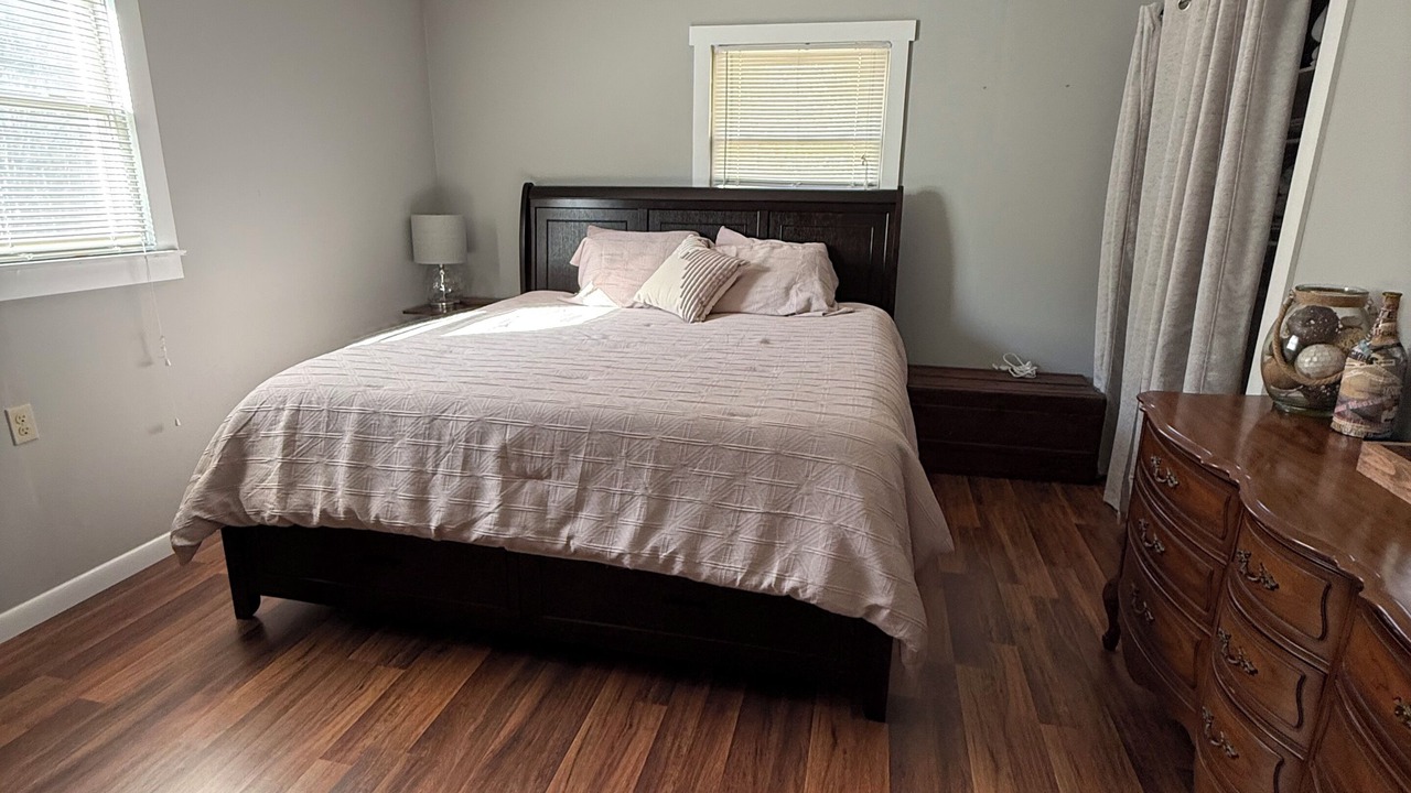 Photo of Bedroom in Altamont