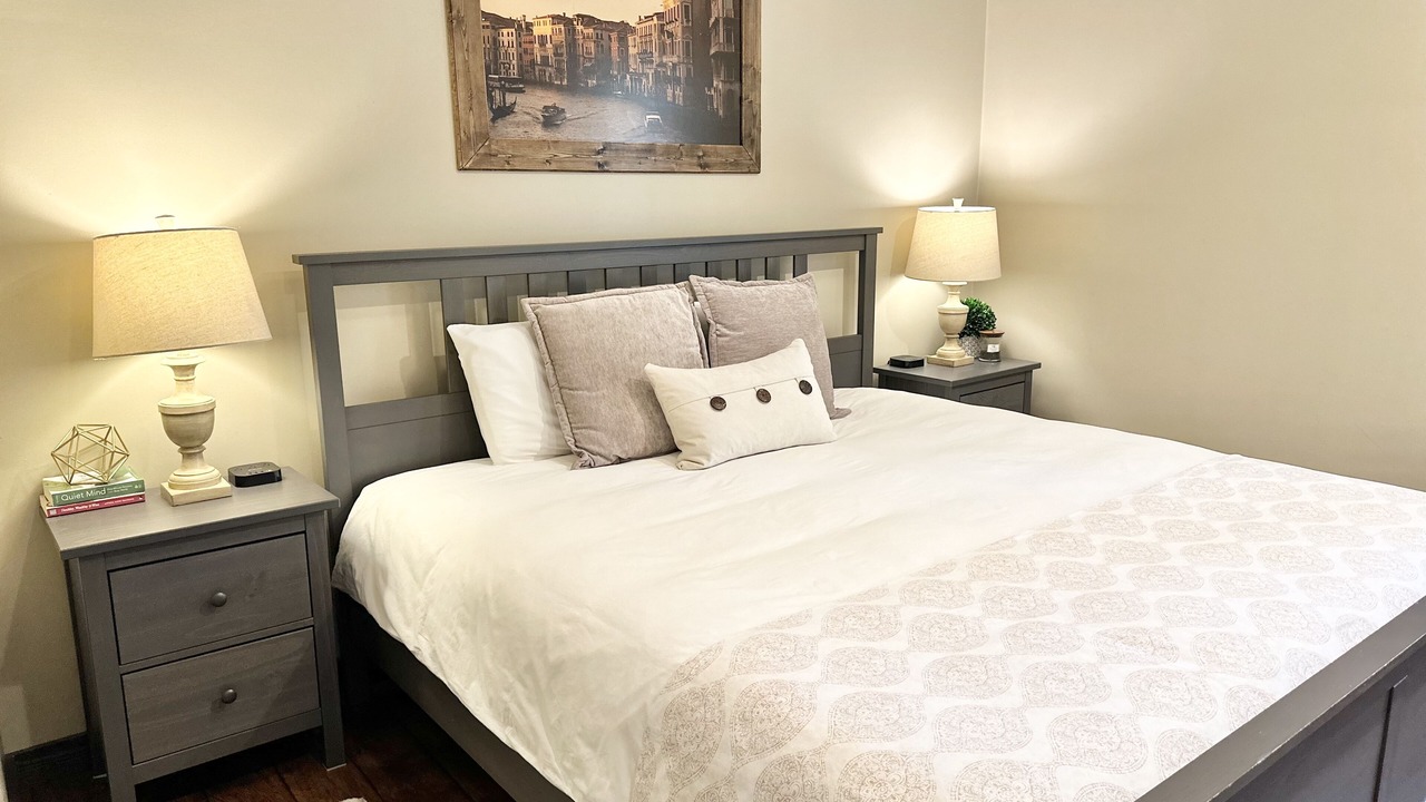 Photo of Bedroom in Forest City