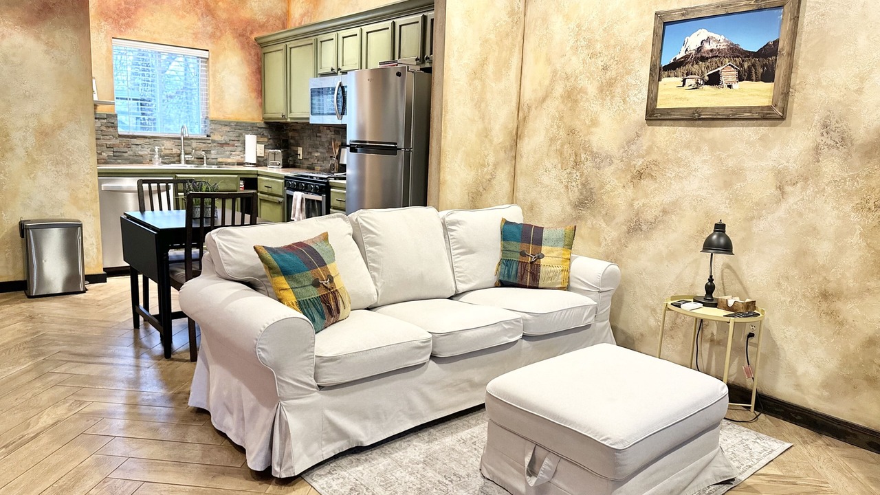 Photo of Livingroom in Forest City