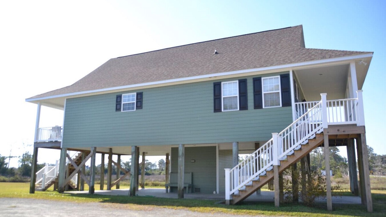 Photo of Outdoor in Stacy