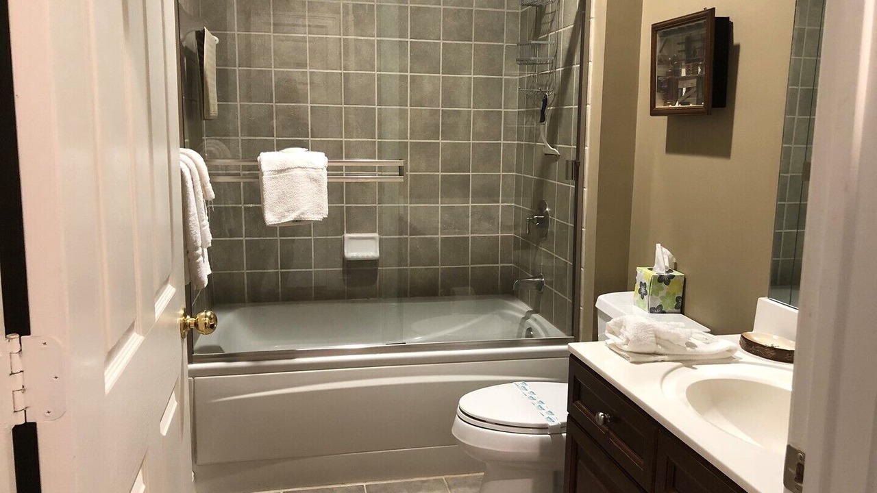 Photo of Bathroom in Maggie Valley