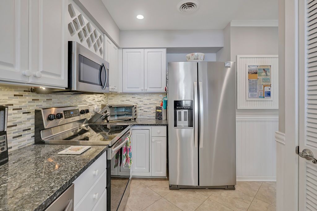 Photo of Kitchen in Shell Island