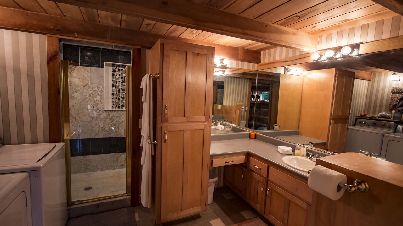 Photo of Bathroom in Robbinsville