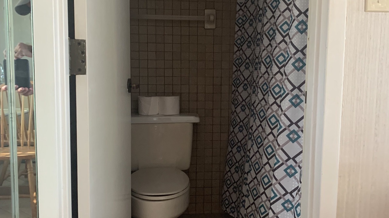 Photo of Bathroom in Airlie
