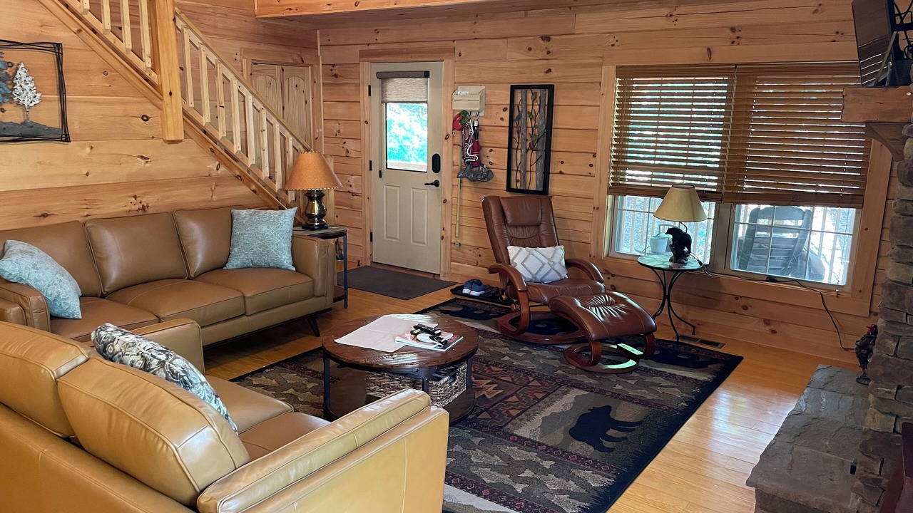 Photo of Bedroom in Hendersonville