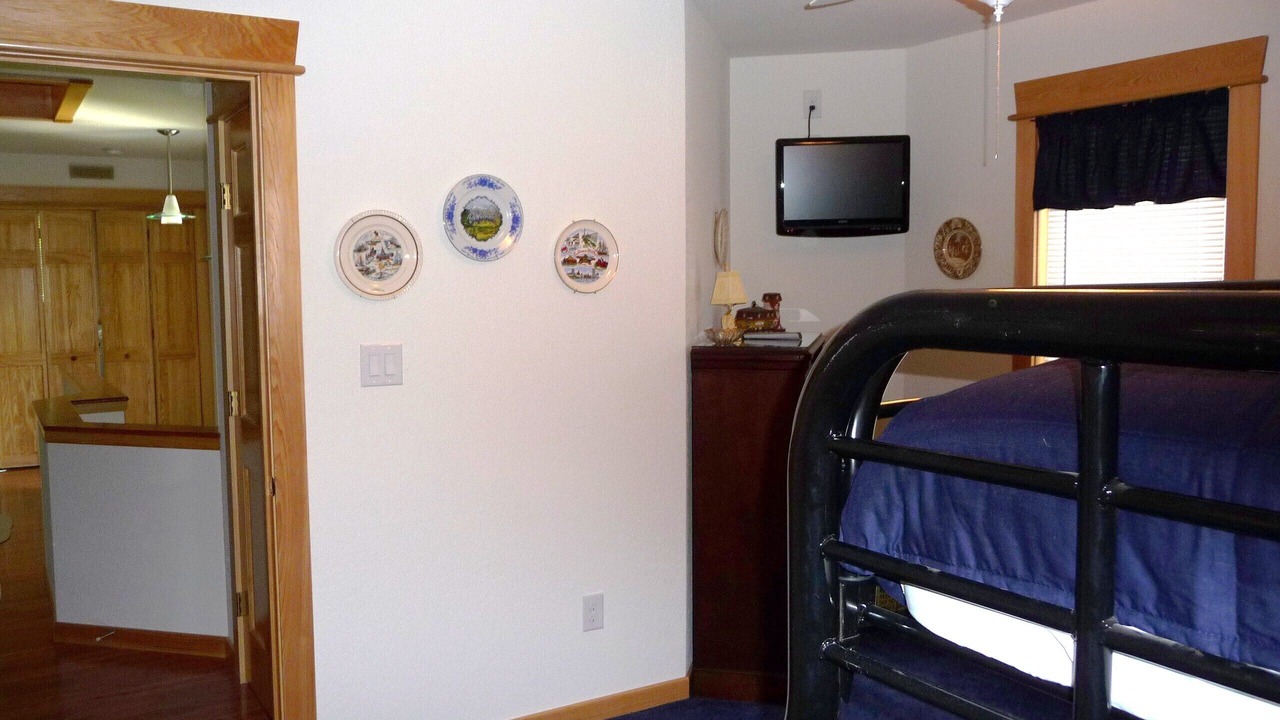 Photo of Bedroom in Sea Scape