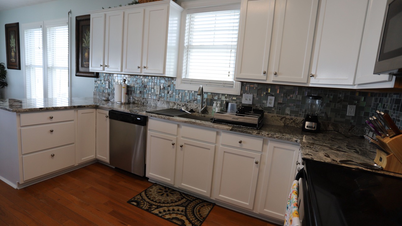 Photo of Kitchen in Surf City