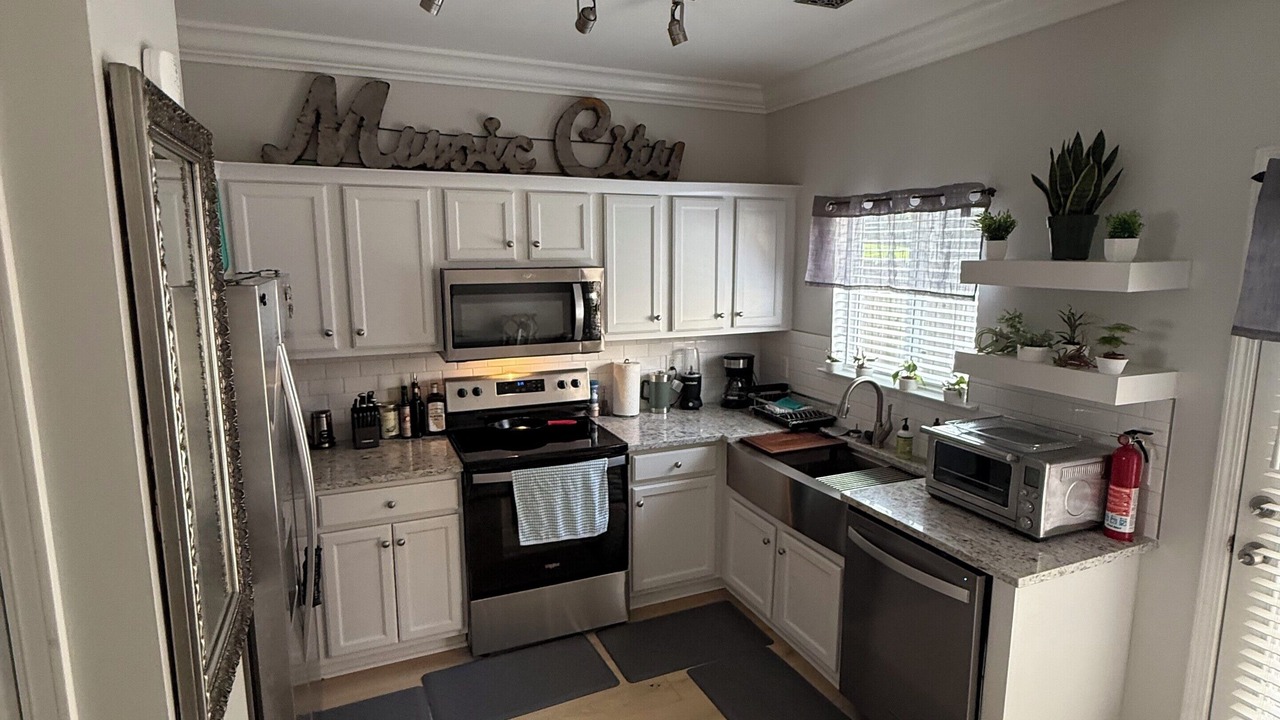 Photo of Others in Nashville